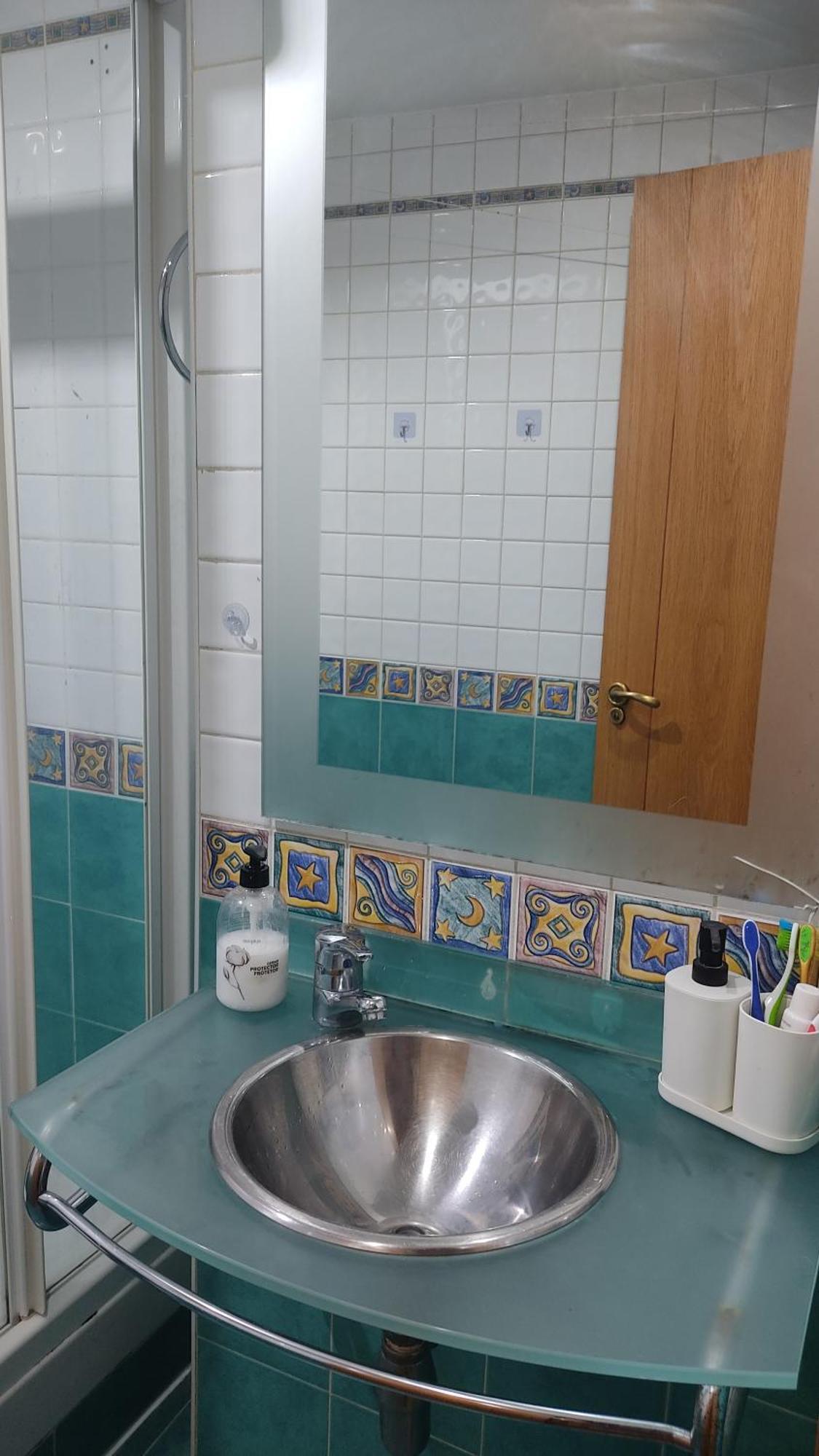 ホテル Habitacion Individual Con Bano Y Cocina Compartida マドリード エクステリア 写真